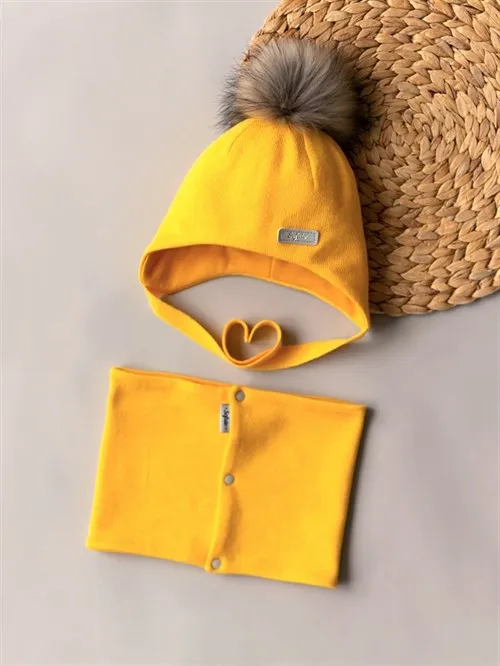 Шапка зимняя вязаная Yellow lamp с меховым помпоном Шапка зимняя вязаная Yellow lamp с меховым помпоном
